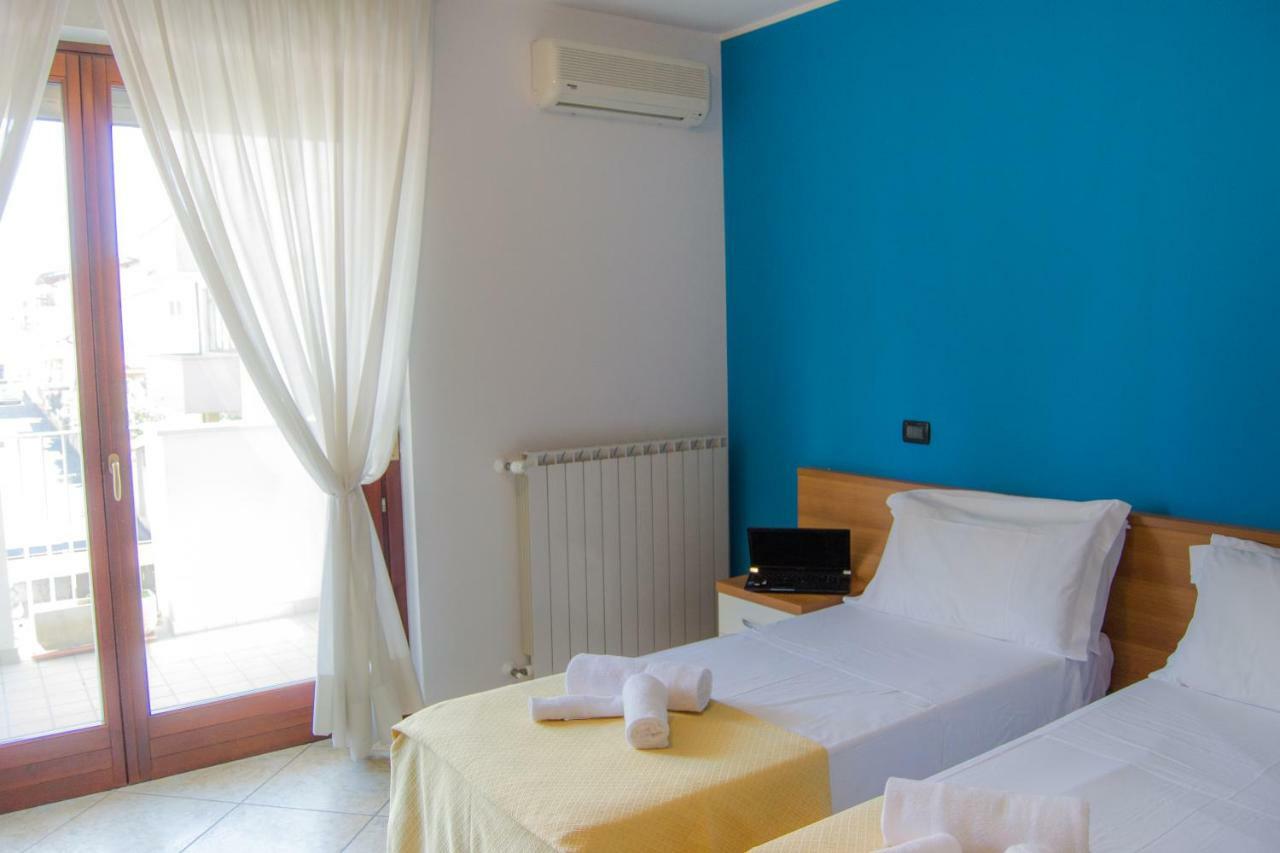 Hotel D'Atri Montesilvano Marina Екстериор снимка